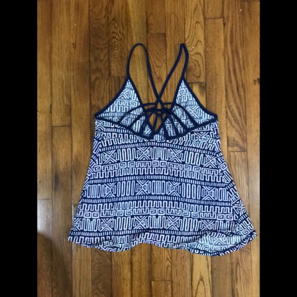 SILENCE + NOISE Geometric Racerback Top - Picture 5 of 5